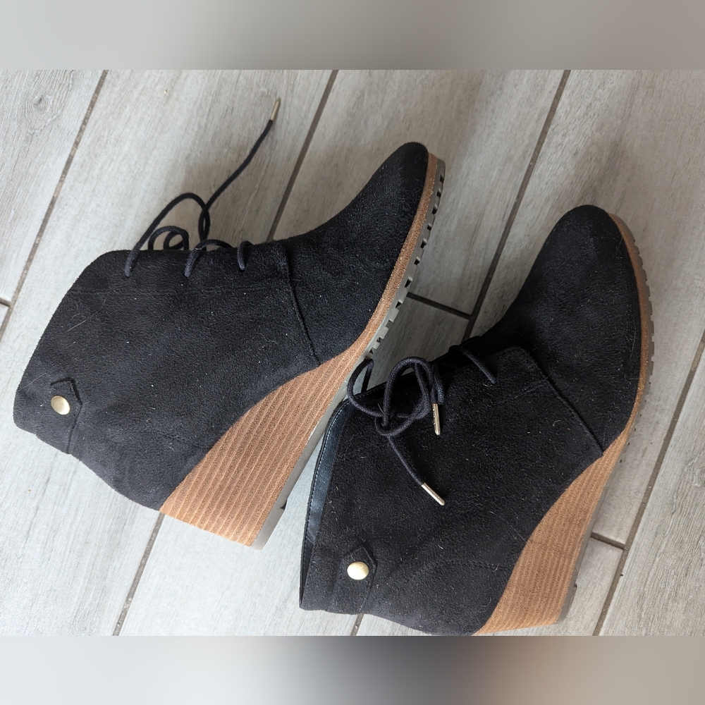 Dr Scholl's Be Energized Conquor Black Suede Wedge Ankle Lace Up Boots